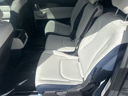 New 2026 Kia Carnival SX FWD image 12