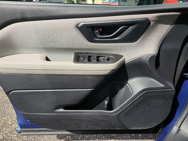 Certified 2026 Subaru Forester AWD/4WD image 12