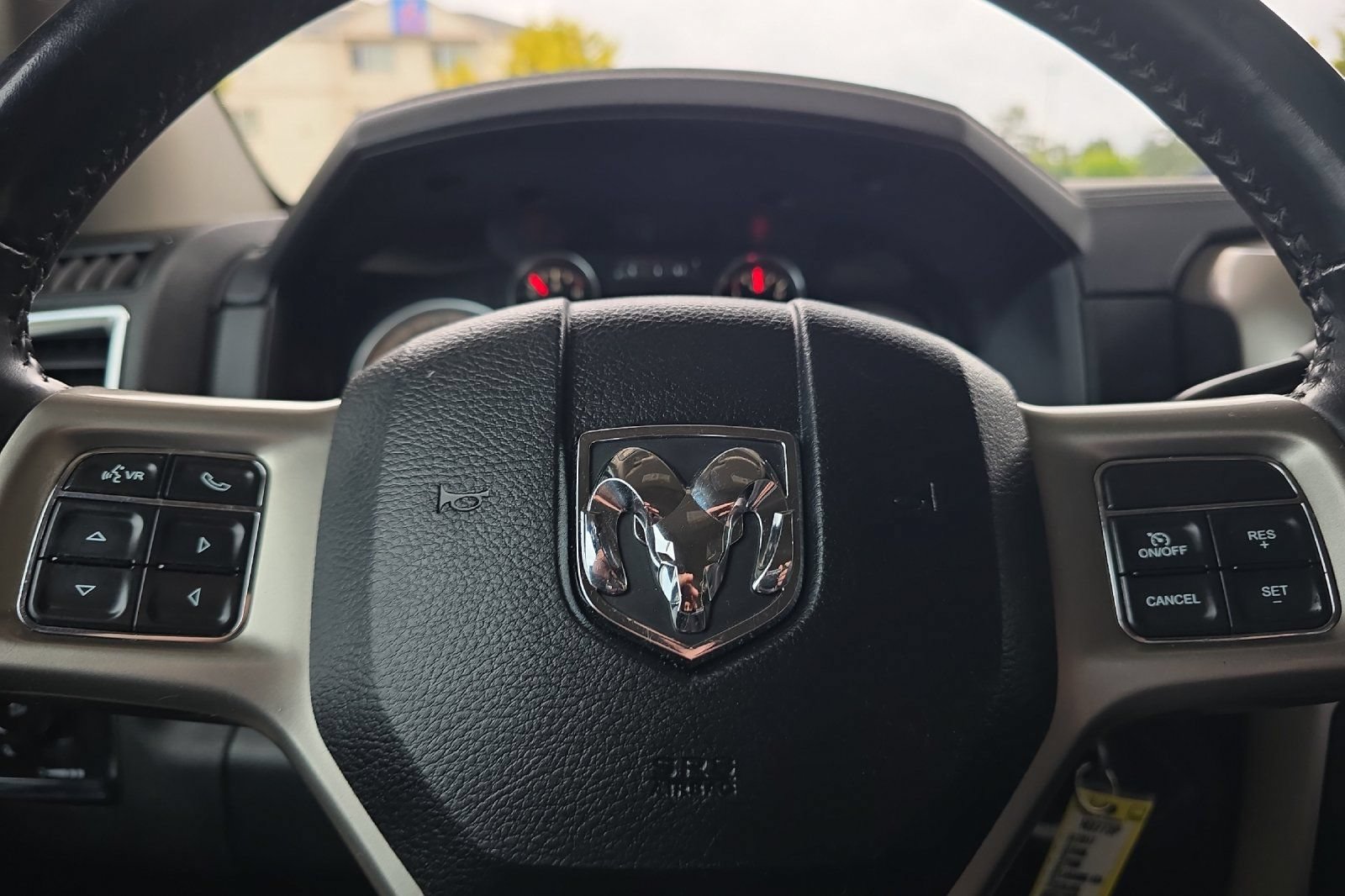 Used 2017 RAM 2500 Laramie AWD/4WD image 19