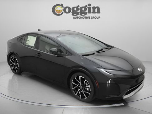 New 2026 Toyota Prius Plug-In Hybrid image 25