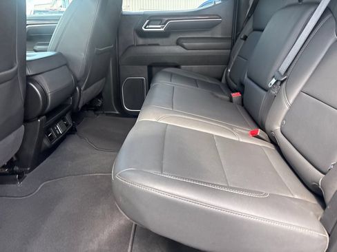 Used 2025 GMC Sierra 1500 SLT RWD image 26