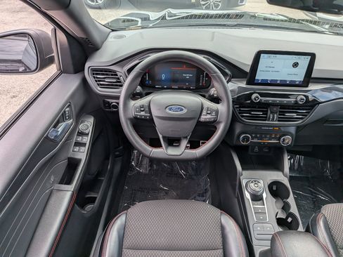 Used 2024 Ford Escape ST-Line FWD image 18