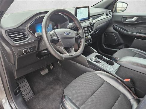 Used 2025 Ford Escape ST-Line FWD image 10