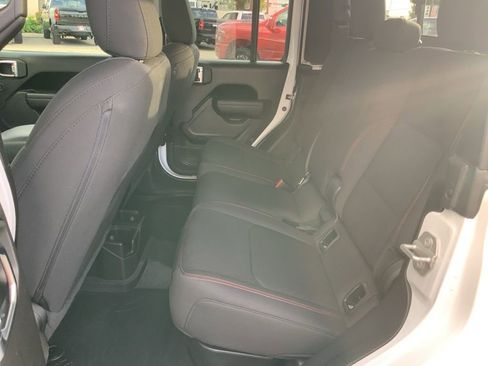 Certified 2023 Jeep Gladiator Rubicon w/ LED Lighting Group image 19