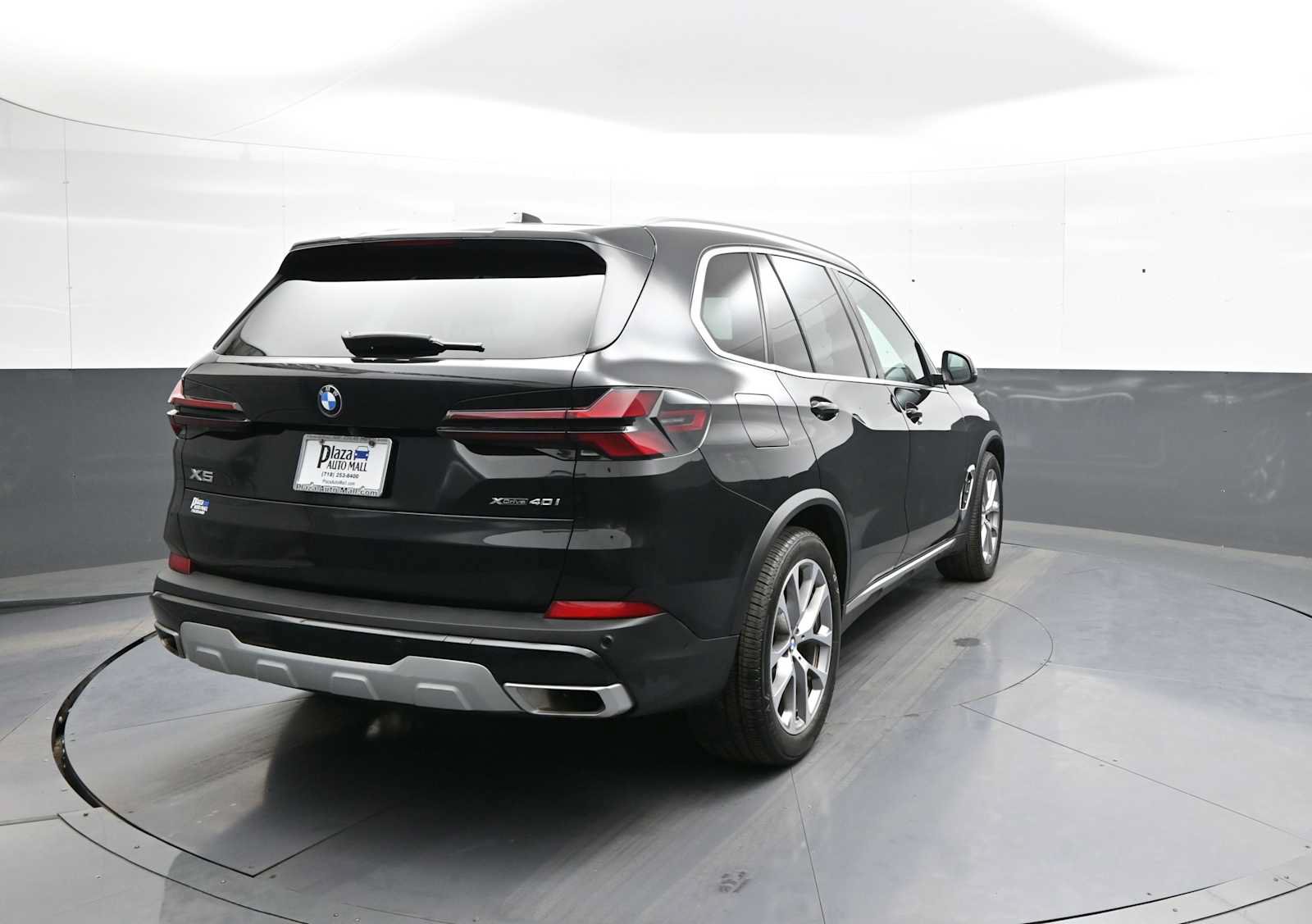 Used 2024 BMW X5 xDrive40i w/ Climate Comfort Package AWD/4WD image 6