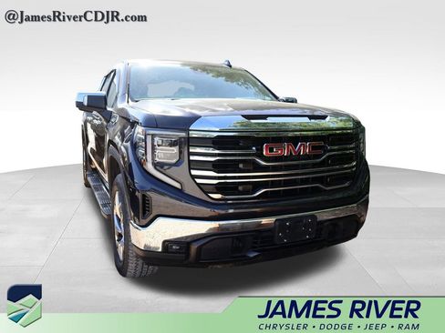 Used 2023 GMC Sierra 1500 SLT AWD/4WD image 7