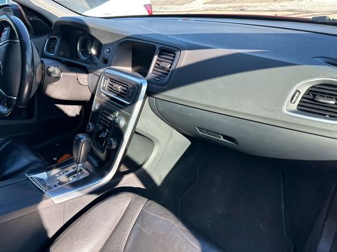 Used 2012 Volvo S60 T5 image 5