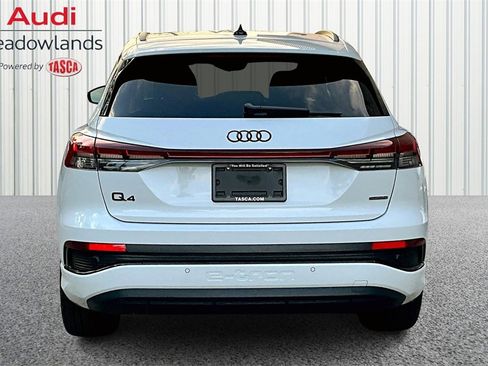 Used 2024 Audi Q4 e-tron Premium Plus image 5