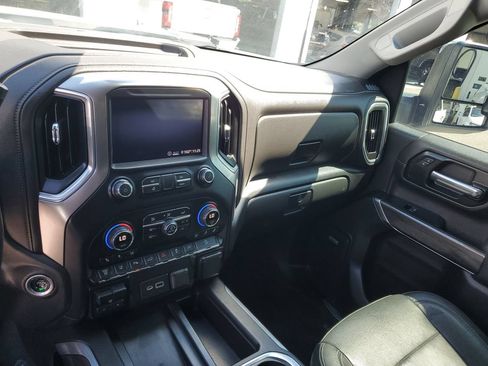 Used 2020 Chevrolet Silverado 2500 LTZ w/ LTZ Premium Package AWD/4WD image 28