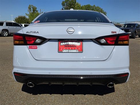 New 2025 Nissan Altima 2.5 SR w/ SR Premium Package image 4