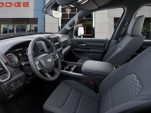 New 2026 RAM 1500 Express AWD/4WD image 22