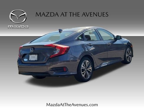 Used 2018 Honda Civic EX-T image 4