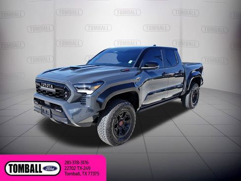 Used 2025 Toyota Tacoma TRD Pro image 3