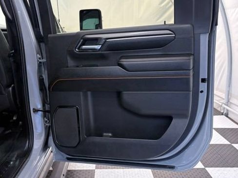 Used 2024 GMC Sierra 2500 AT4 w/ Technology Package AWD/4WD image 26