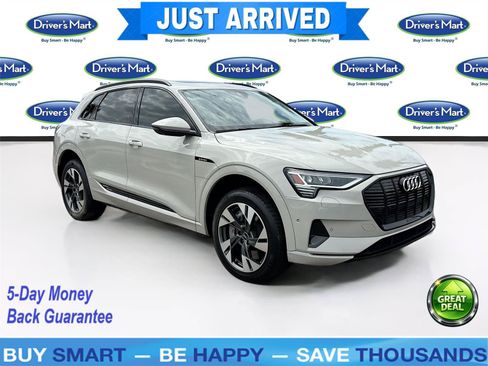 Used 2021 Audi e-tron Premium w/ Convenience Plus Package AWD/4WD image 1
