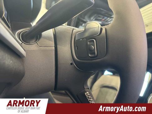 New 2025 Jeep Grand Cherokee L Altitude image 11