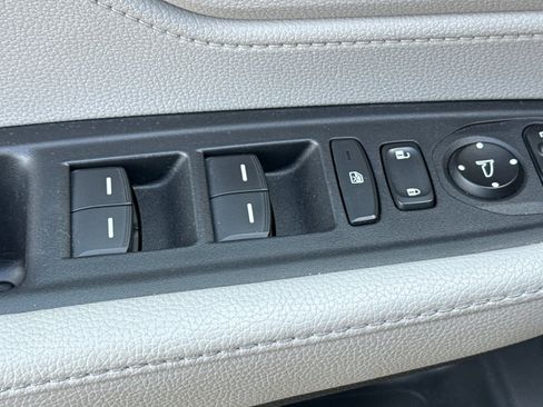 Used 2019 Honda Odyssey EX-L image 12