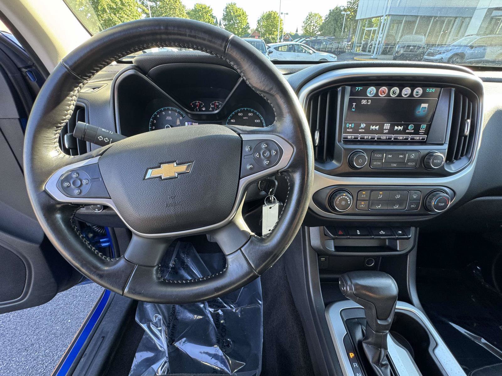 Used 2018 Chevrolet Colorado LT AWD/4WD image 14