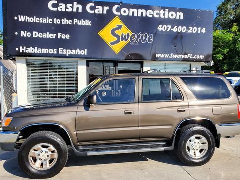 Used 1998 Toyota 4Runner SR5 AWD/4WD image 10