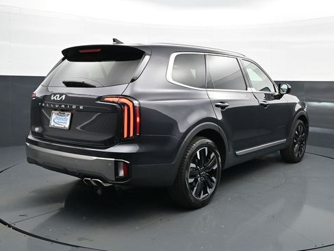 Used 2025 Kia Telluride SX w/ SX Captain's Chair Package FWD image 7