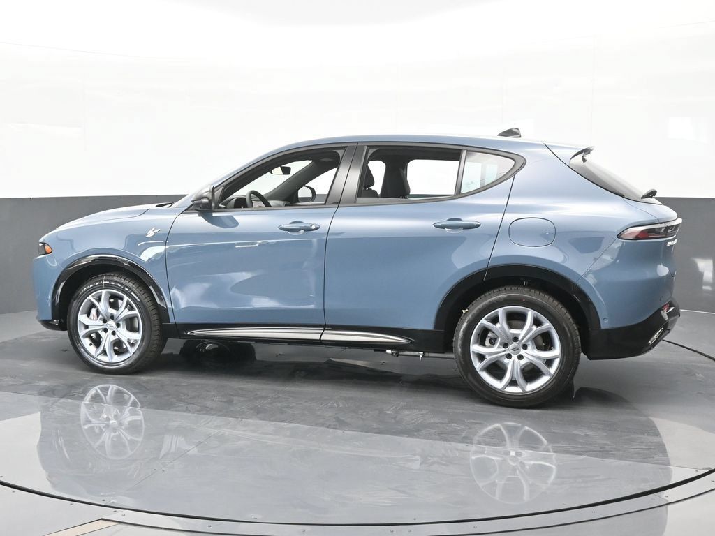 Used 2025 Dodge Hornet R/T w/ Tech Pack AWD/4WD image 3