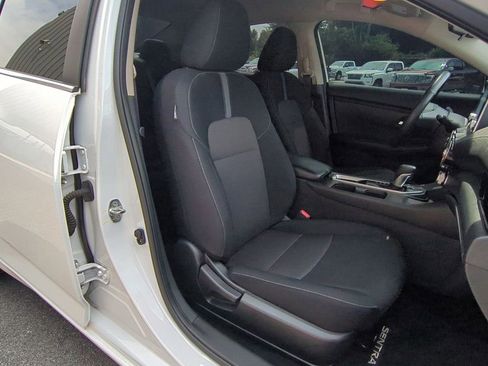 Certified 2023 Nissan Sentra SV image 28