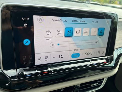 New 2026 Volkswagen Atlas SEL Premium R-Line image 14