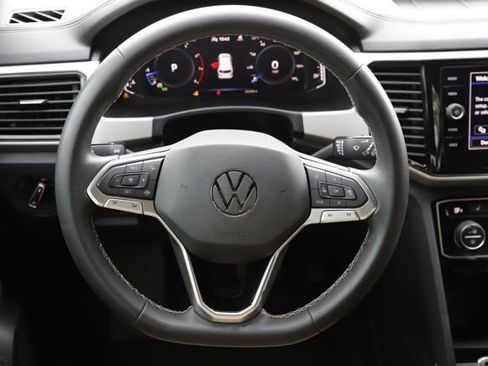 Used 2023 Volkswagen Atlas Cross Sport SE w/ Black Wheel Package AWD/4WD image 20