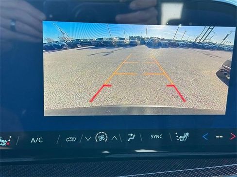 New 2026 Chevrolet Traverse Z71 image 15