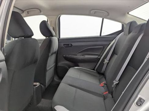 Used 2025 Nissan Versa S FWD image 17