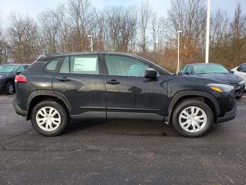 New 2026 Toyota Corolla Cross L image 3