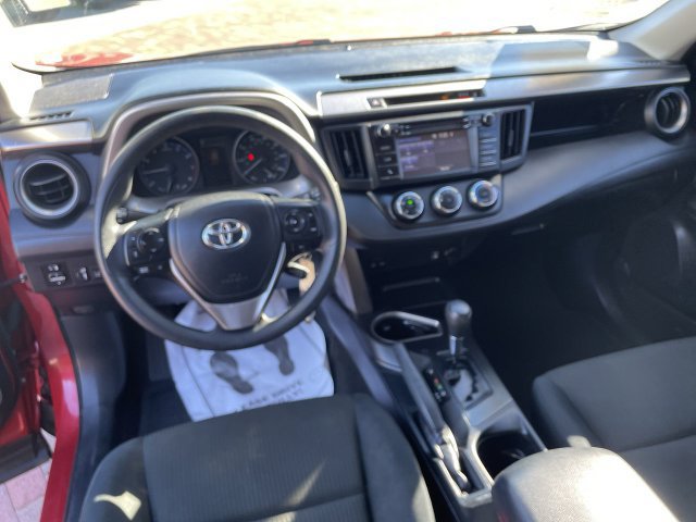 Used 2017 Toyota RAV4 LE FWD image 20