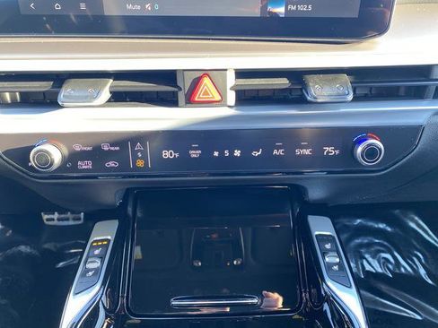 New 2026 Kia Sorento SX Prestige AWD/4WD image 23