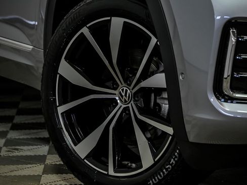 Certified 2026 Volkswagen Atlas SEL Premium R-Line image 3