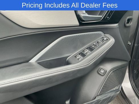 New 2026 Acura MDX SH-AWD image 9