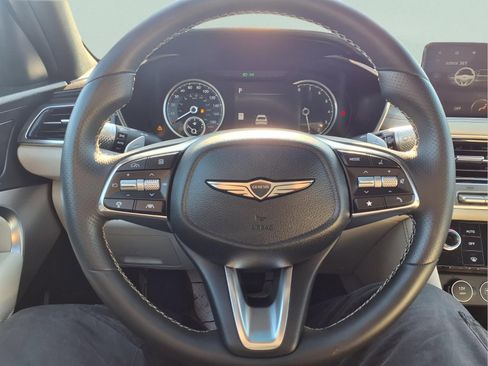 Used 2025 Genesis G70 2.5T image 14