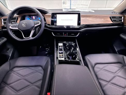 New 2026 Volkswagen Atlas SE AWD/4WD image 4