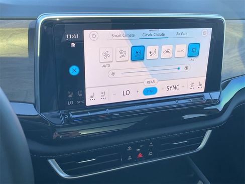 New 2026 Volkswagen Atlas SE image 24