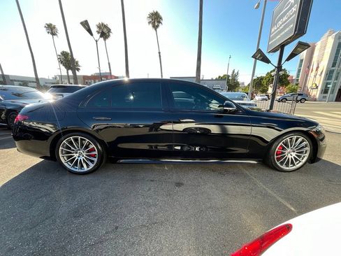 Used 2022 Mercedes-Benz S 580 4MATIC Sedan image 4