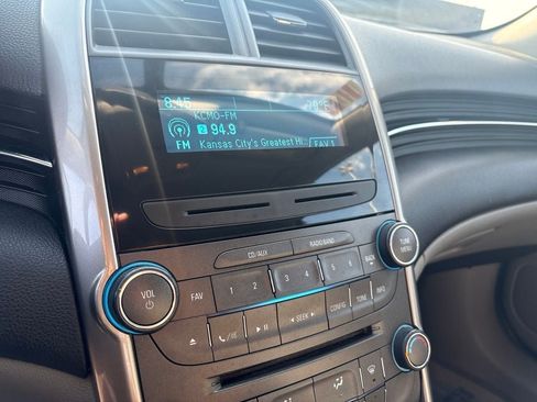 Used 2013 Chevrolet Malibu LS FWD image 21