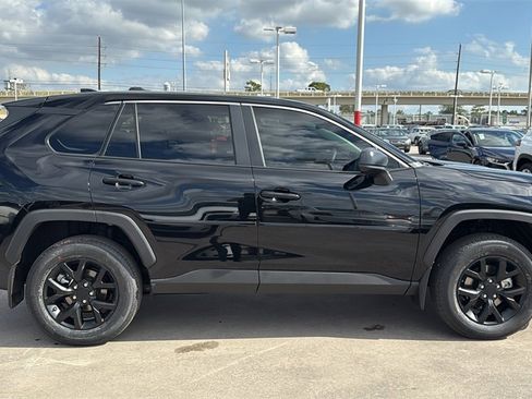 New 2025 Toyota RAV4 LE image 8