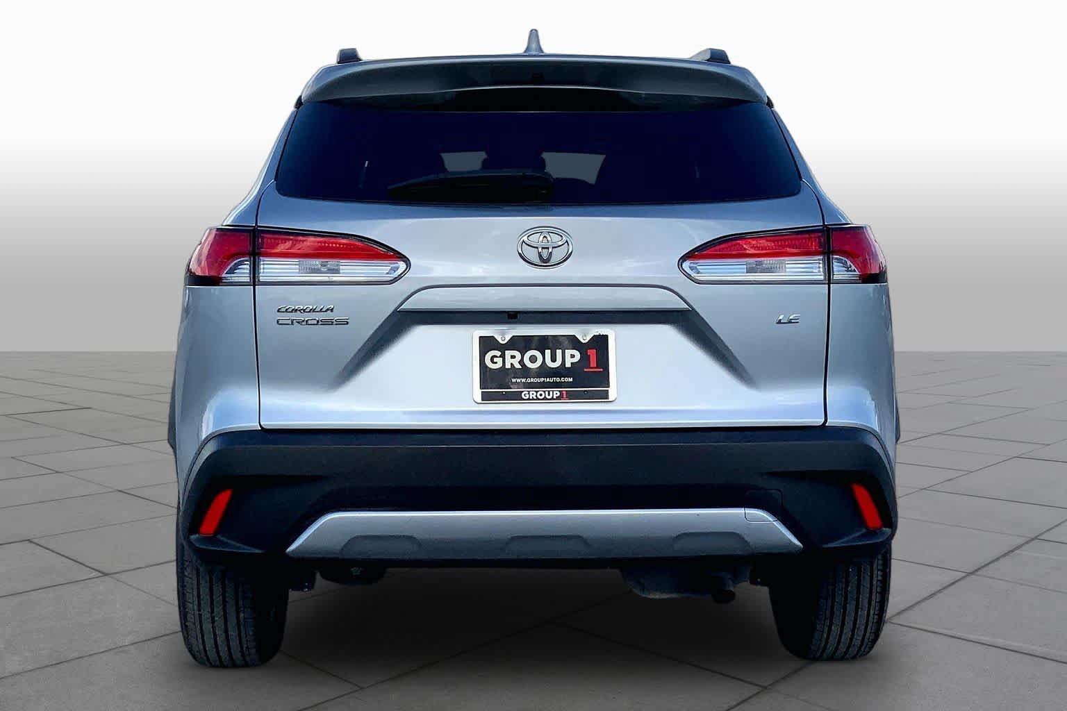Used 2024 Toyota Corolla Cross LE FWD image 5