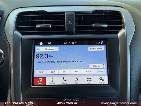 Used 2019 Ford Fusion SE FWD image 37