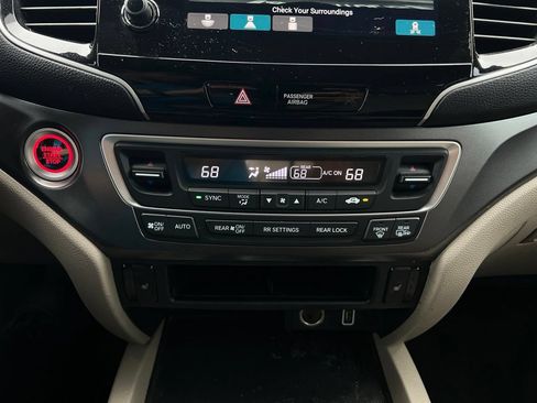 Used 2021 Honda Pilot EX image 18