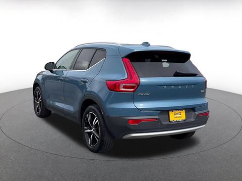 Used 2024 Volvo XC40 B5 Core AWD/4WD image 11