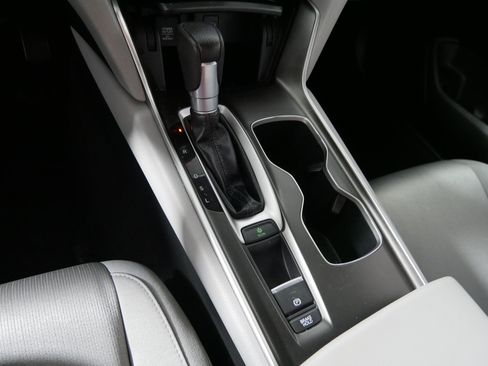 Used 2019 Honda Accord LX image 24