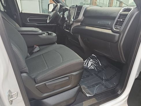Certified 2026 RAM 2500 Big Horn AWD/4WD image 23