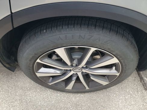 Used 2026 Acura MDX w/ Technology Package image 9