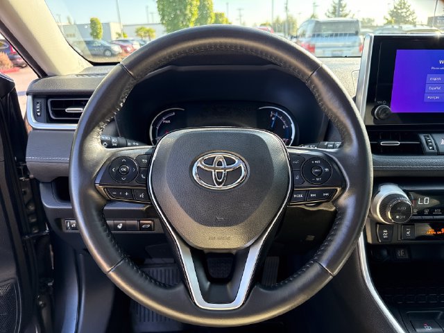 Used 2023 Toyota RAV4 XLE Premium AWD/4WD image 12