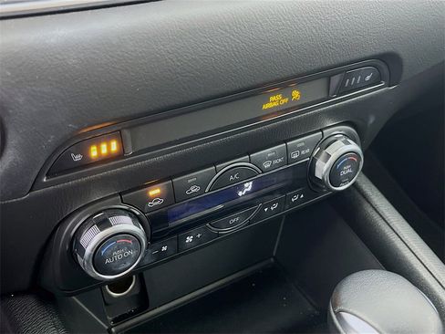 Used 2017 MAZDA CX-5 Touring w/ Preferred Equipment Package image 17